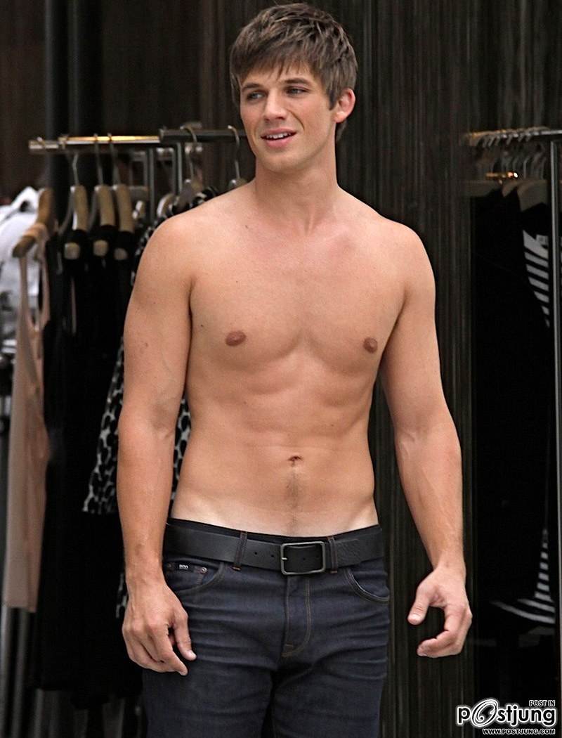 พระเอกน่ากลืนกิน