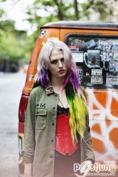 แฟชั่นสีผม dip dye hair กำลังมาแรง