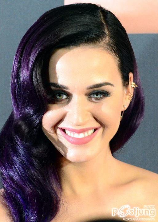 มาดูภาพล่าสุด Katy Perry ไปพรีเมียร์หนัง Part Of Me ที่ Sydney [30 June 2012] ต๊ายกระเทยตัวใหญ่มาก ^.^!