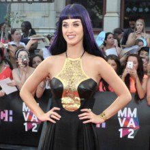 รวมภาพ Katy Perry เดินทางมาถึงงาน Much Music Awards 2012