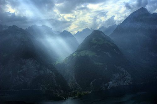 โลกนี้ช่างสวยงาม ๐๑