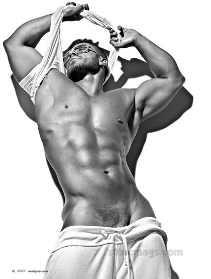 Murray Grondin for Revista Junior