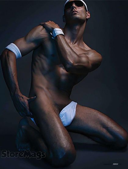 Murray Grondin for Revista Junior