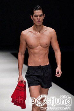 หุ่นหล่อกว่าหน้า