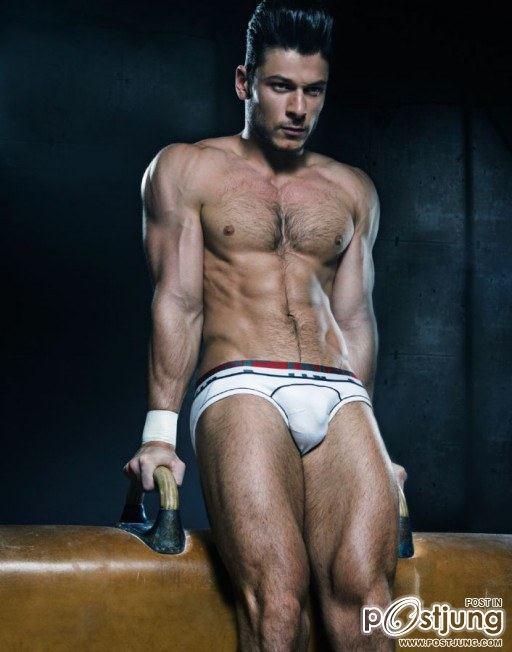 หน้าอกแน่นๆ