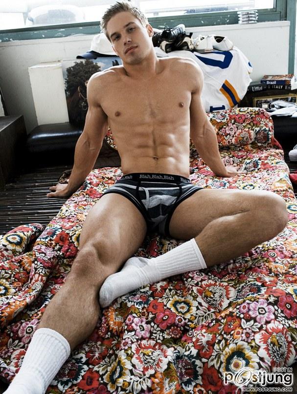 หน้าอกแน่นๆ02