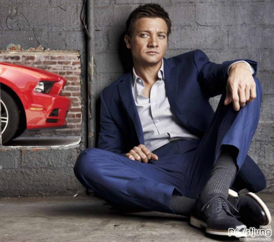 Jeremy renner @ Esquire US August 2012