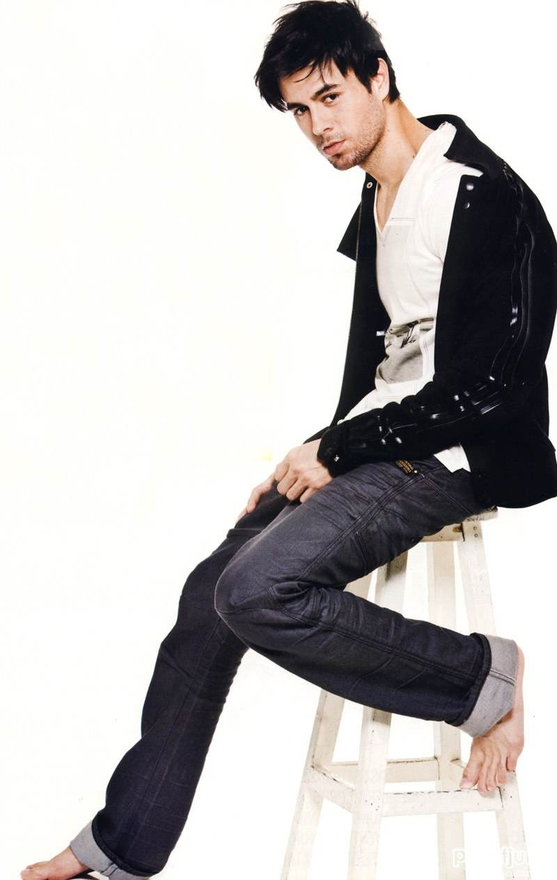 Enrique หล่อหัวจรดเท้า