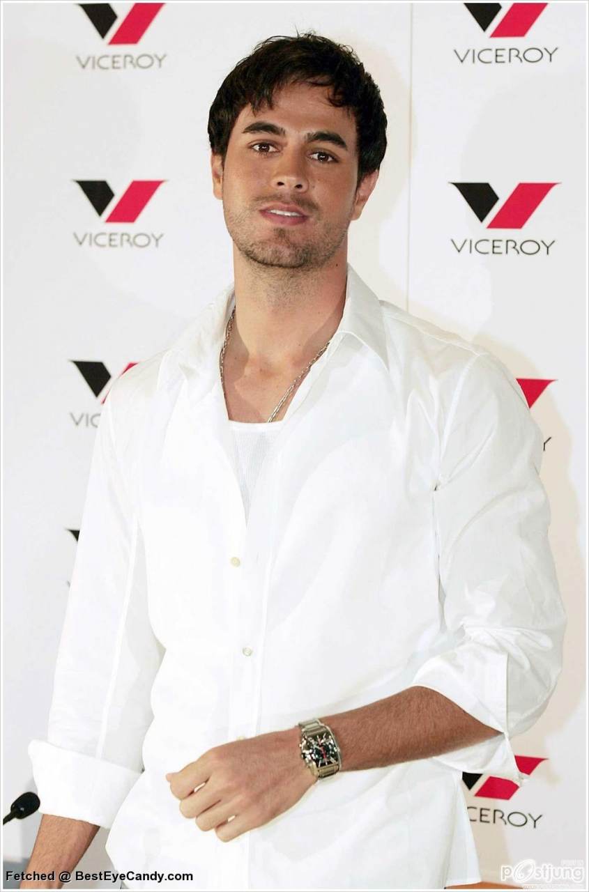 Enrique หล่อหัวจรดเท้า