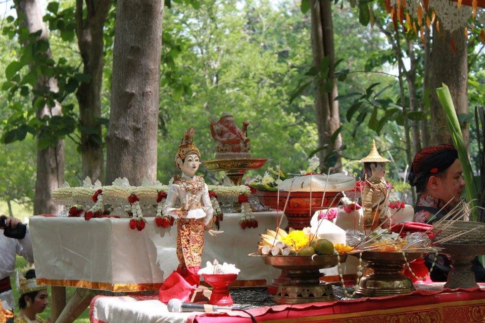 พิธีไหว้ครูวิจิตรศิลป์ มช. 2555