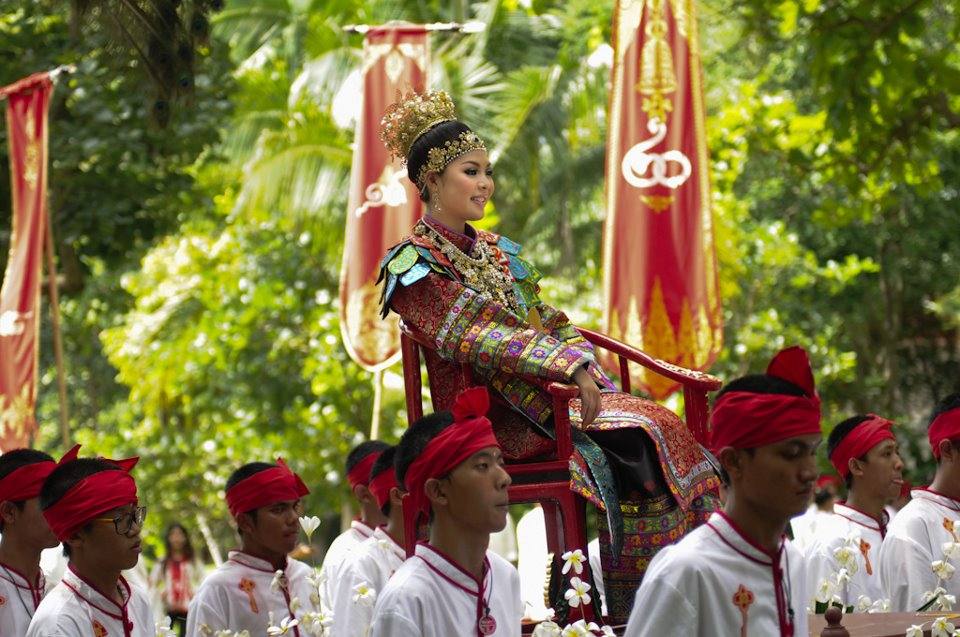 พิธีไหว้ครูวิจิตรศิลป์ มช. 2555