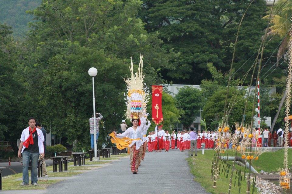 พิธีไหว้ครูวิจิตรศิลป์ มช. 2555