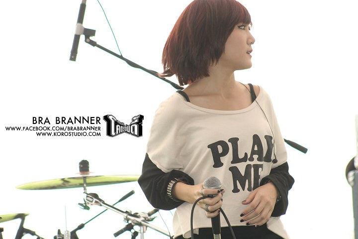 Bank Rock นักร้องสาวสวยวง Bra Branner