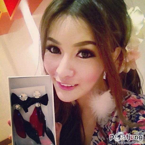 วันริสา เนมิราช   หรือ นก ตีสิบ Instagram