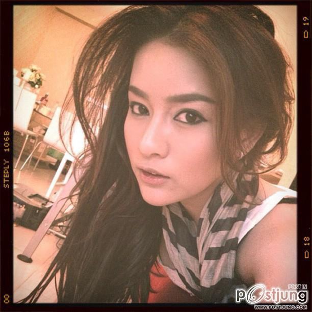 วันริสา เนมิราช   หรือ นก ตีสิบ Instagram