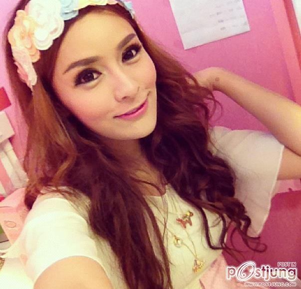 วันริสา เนมิราช   หรือ นก ตีสิบ Instagram