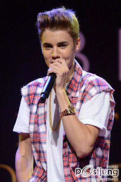 Justin at his press conference in Malaysia (14.07.2012)