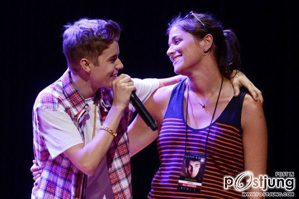 Justin at his press conference in Malaysia (14.07.2012)