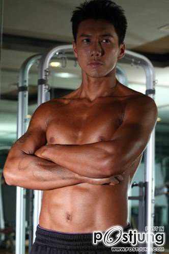 徐剑 หน้าแอบเหมือนjustin Agustin