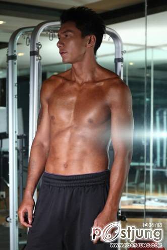 徐剑 หน้าแอบเหมือนjustin Agustin