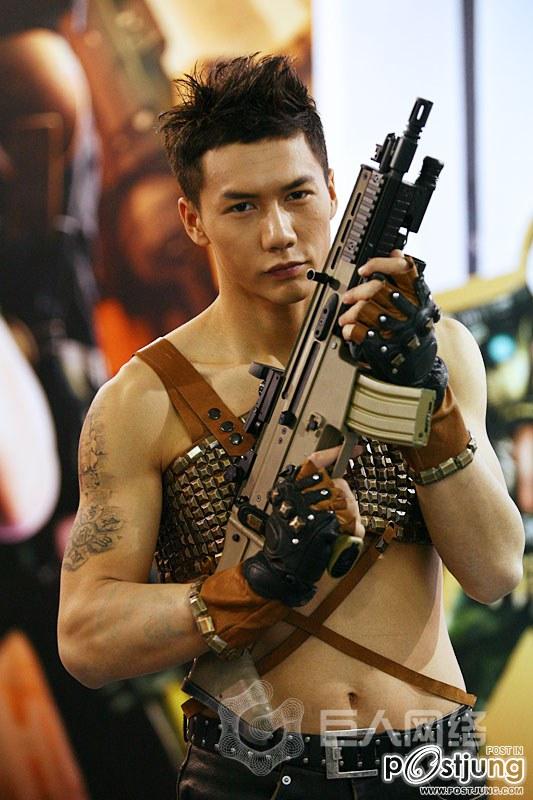 徐剑 หน้าแอบเหมือนjustin Agustin