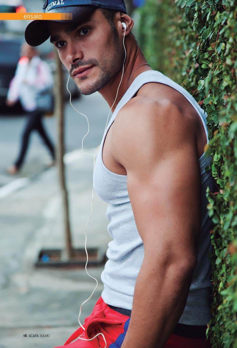 Felipe Alencar @ A Capa #58