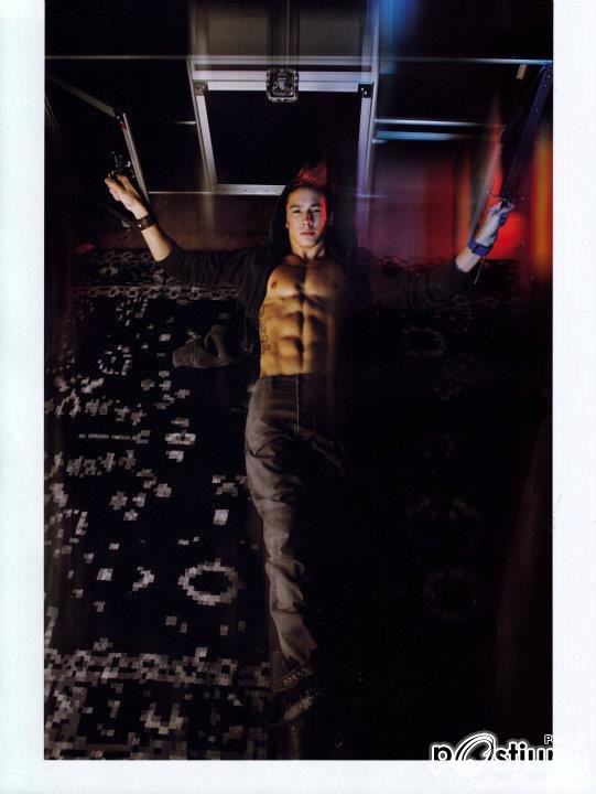 หล่อล่ำกล้ามตึงๆ