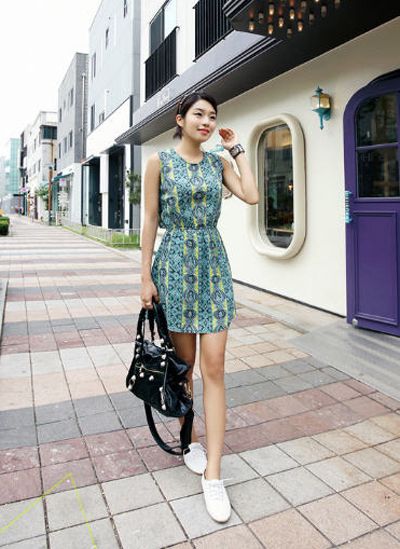 แฟชั่น ชุดเดรสพิมพ์ลายสุดเก๋ ที่ฮิตสุดๆ