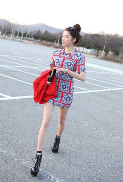 แฟชั่น ชุดเดรสพิมพ์ลายสุดเก๋ ที่ฮิตสุดๆ