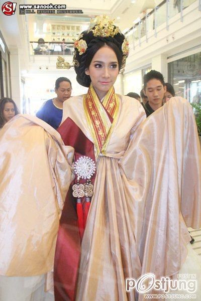 สวยเลอเลิศ @ HomeWorks Expo 2012 !!!