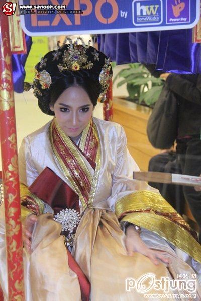 สวยเลอเลิศ @ HomeWorks Expo 2012 !!!
