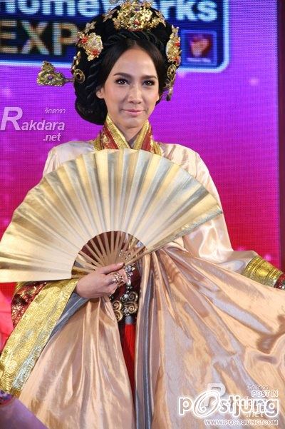 สวยเลอเลิศ @ HomeWorks Expo 2012 !!!