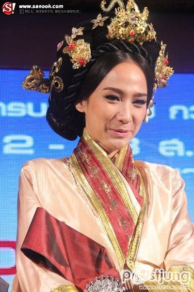 สวยเลอเลิศ @ HomeWorks Expo 2012 !!!