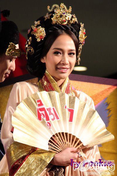 สวยเลอเลิศ @ HomeWorks Expo 2012 !!!