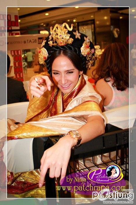 สวยอลังการ @ HomeWorks Expo 2012  !!