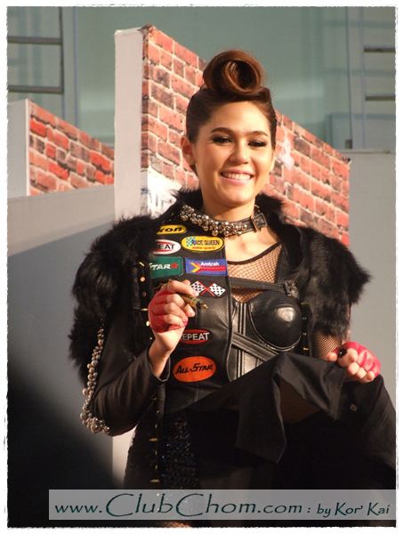 ชมพู่ อารยา ในงาน Motor Bike 2012 @ Laemtong Rayong