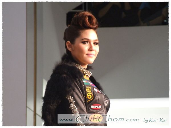 ชมพู่ อารยา ในงาน Motor Bike 2012 @ Laemtong Rayong