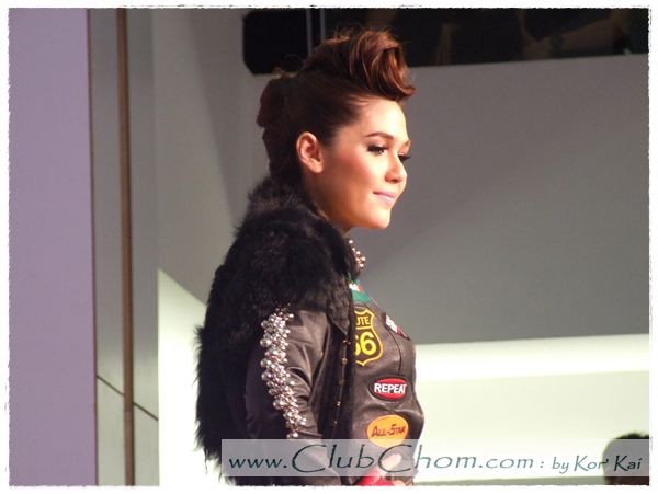 ชมพู่ อารยา ในงาน Motor Bike 2012 @ Laemtong Rayong