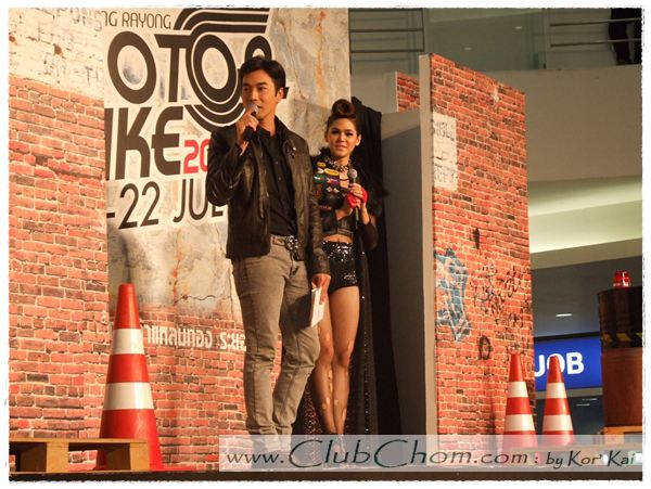 ชมพู่ อารยา ในงาน Motor Bike 2012 @ Laemtong Rayong
