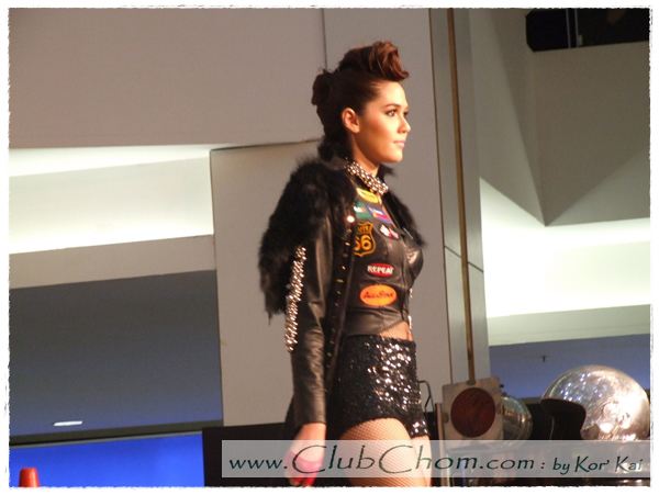 ชมพู่ อารยา ในงาน Motor Bike 2012 @ Laemtong Rayong