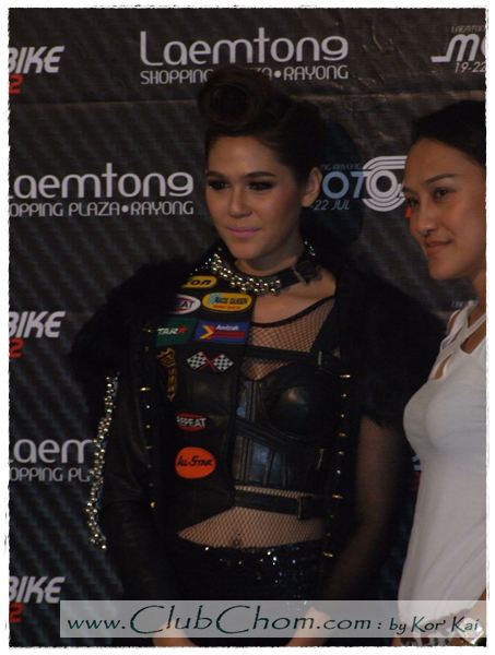 ชมพู่ อารยา ในงาน Motor Bike 2012 @ Laemtong Rayong
