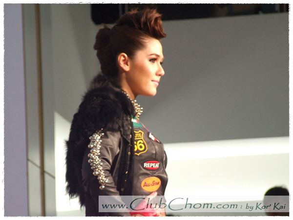 ชมพู่ อารยา ในงาน Motor Bike 2012 @ Laemtong Rayong