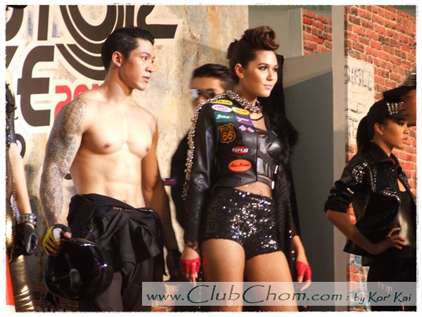 ชมพู่ อารยา ในงาน Motor Bike 2012 @ Laemtong Rayong