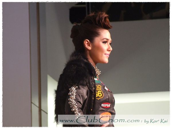 ชมพู่ อารยา ในงาน Motor Bike 2012 @ Laemtong Rayong