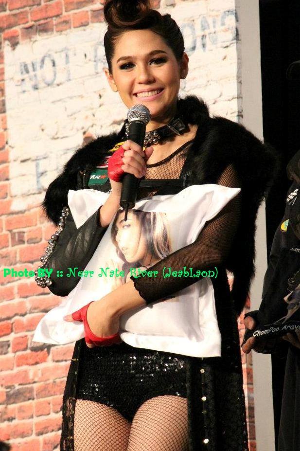 ชมพู่ อารยา ในงาน Motor Bike 2012 @ Laemtong Rayong