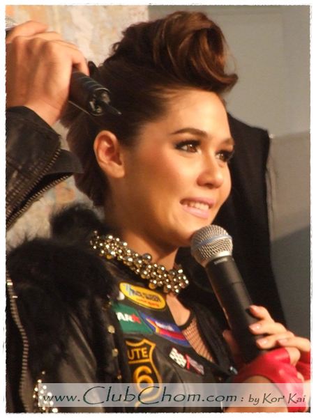 ชมพู่ อารยา ในงาน Motor Bike 2012 @ Laemtong Rayong