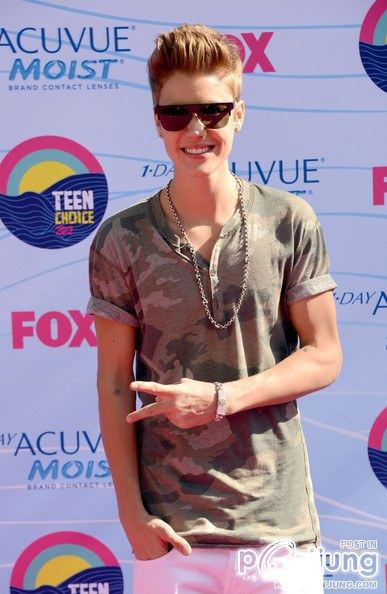 Teen Choice Awards 2012 - Arrivals