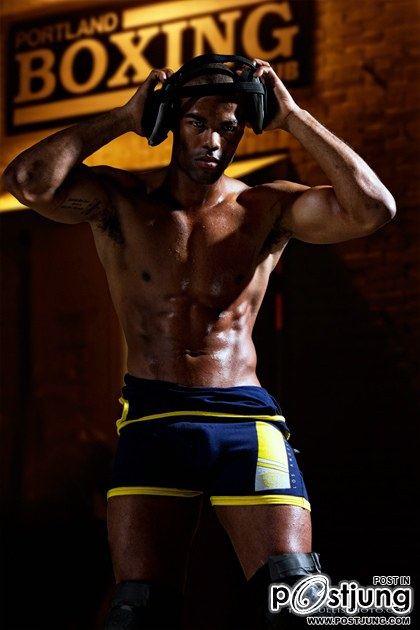 Courtney Grant by Tom Cullis