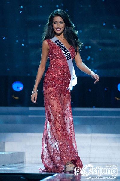 ชุดราตรีสวยๆ จากสาวสวยๆ