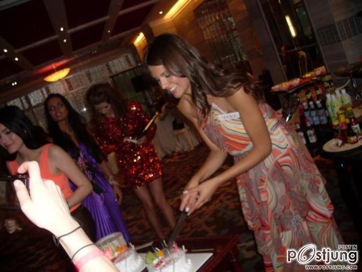 กองประกวดมิสเวิลด์ เซอร์ไพรส์วันเกิดให้น้องณฉัตร และมิสเซอร์เบีย